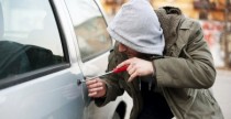 17-летний житель Донского украл аккумулятор и бензин из чужого автомобиля