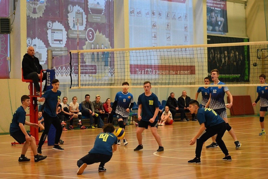 В Новомосковске закончилось Первенство города по волейболу