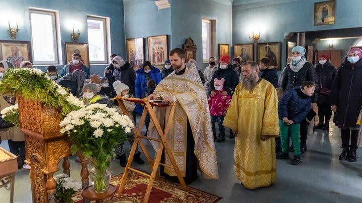 В Новомосковске прошёл молебен для детей-инвалидов
