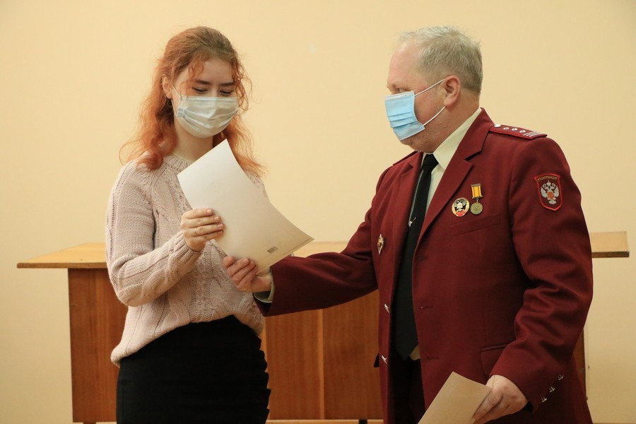 Новомосковских волонтеров наградили за помощь в работе Роспотребнадзора