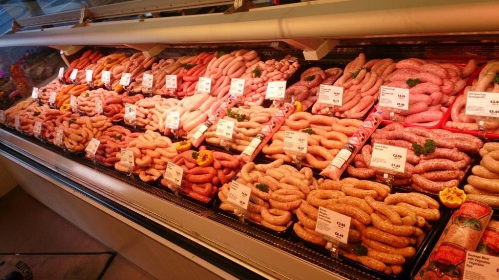 В России сосиски и колбасы могут подорожать на 20%