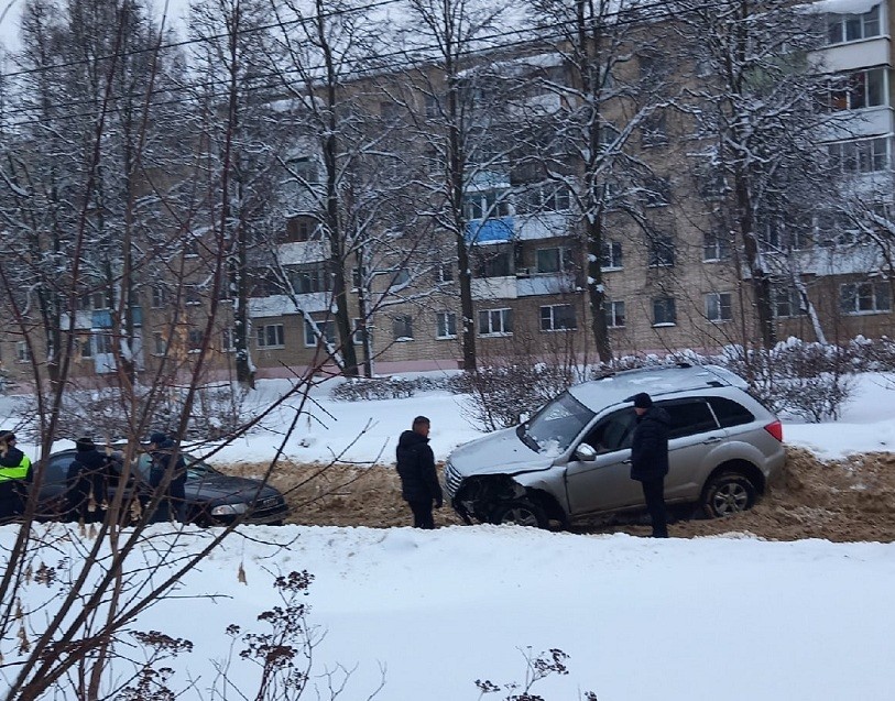 В Новомосковске водитель-наркоман устроил ДТП