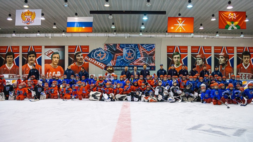 В Новомосковске прошел фестиваль хоккея среди команд филиалов 