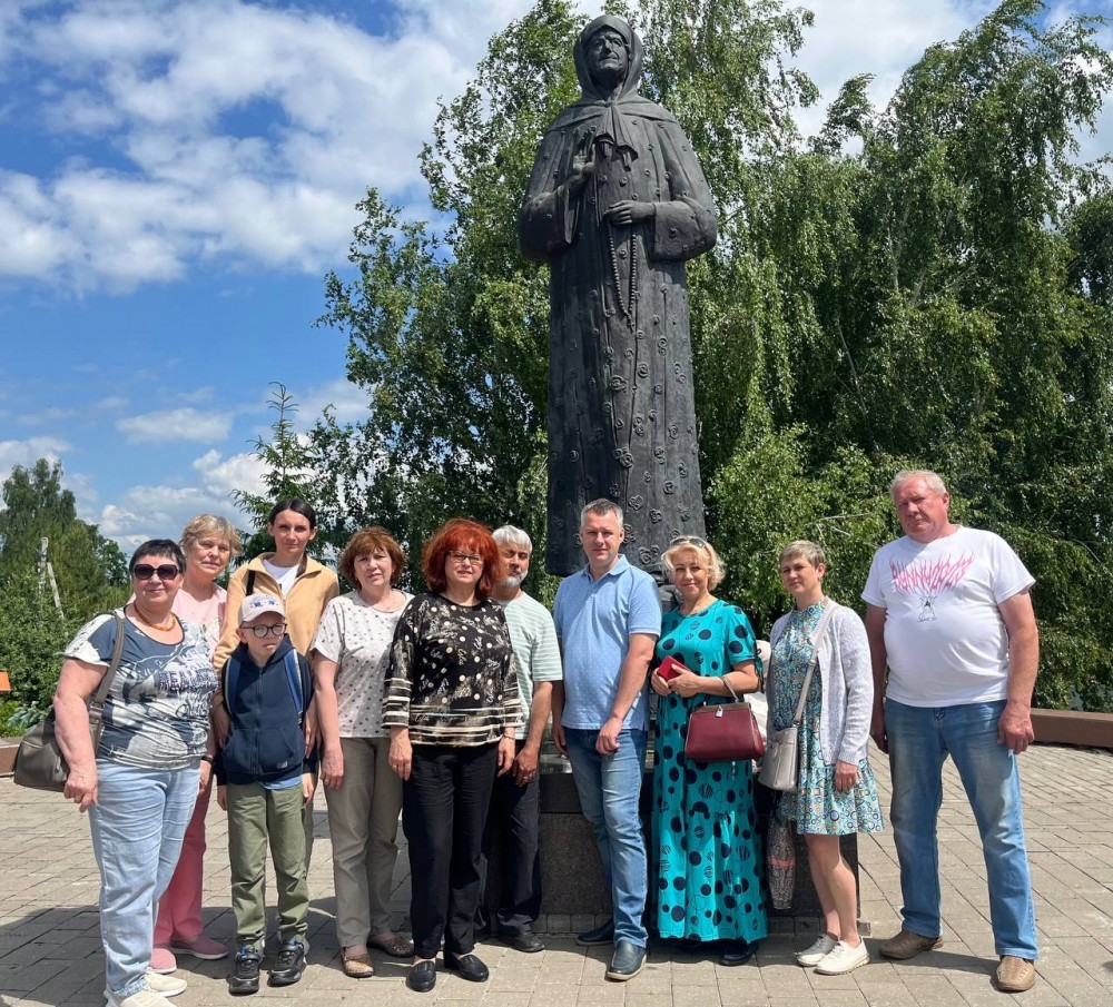 Новомосковские соцработники побывали в Себино