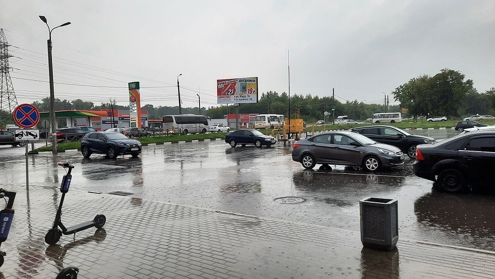 Сильный дождь и гроза: новомосковских водителей предупреждают о непогоде
