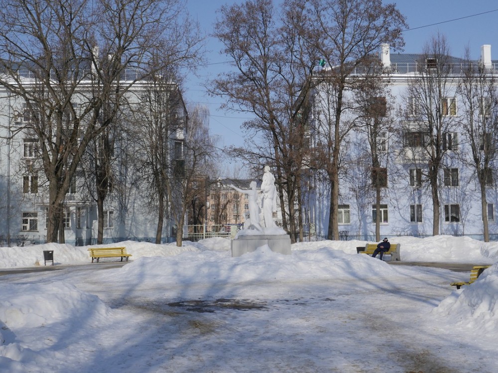 Погода в новомосковске на 10 дней. Снежное утро в марте. Новомосковск 17 д. Небольшой нам снег. Мартовское утро.