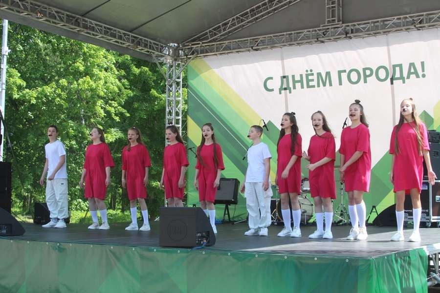 Новомосковск день города программа. День города 2023 Новомосковск Тульская область. День города Новомосковск. Торжественное открытие дня города. Новомосковск день города концерт.