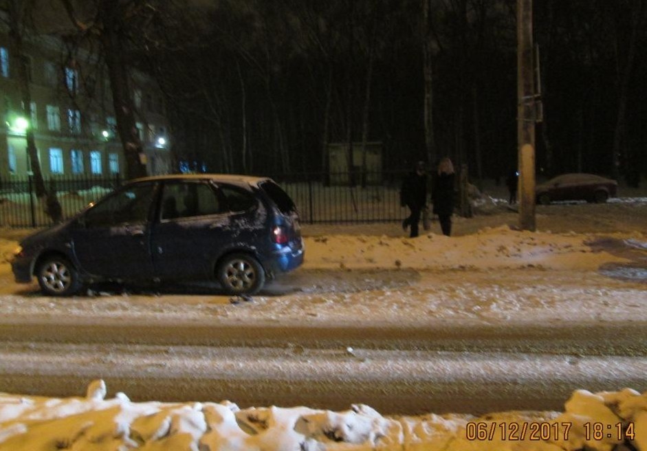 ДТП Березовая улица Новомосковск. Авария в Новомосковске Березовая улице. Рено Новомосковск фото.