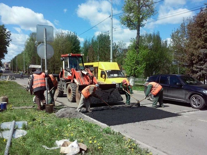 Новомосковск последние новости. Новомосковск дороги. Г. Новомосковск дорого в автокзал. Купить неровности на дорогу в Новомосковске Тульской области.